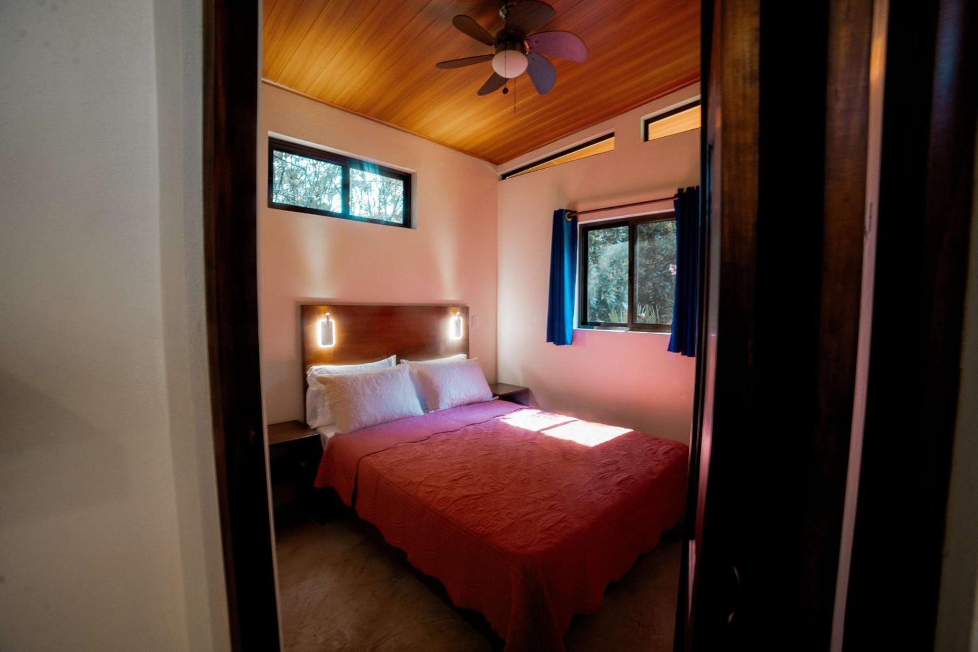 Brahman Bungalows On Pavones Point Стая снимка