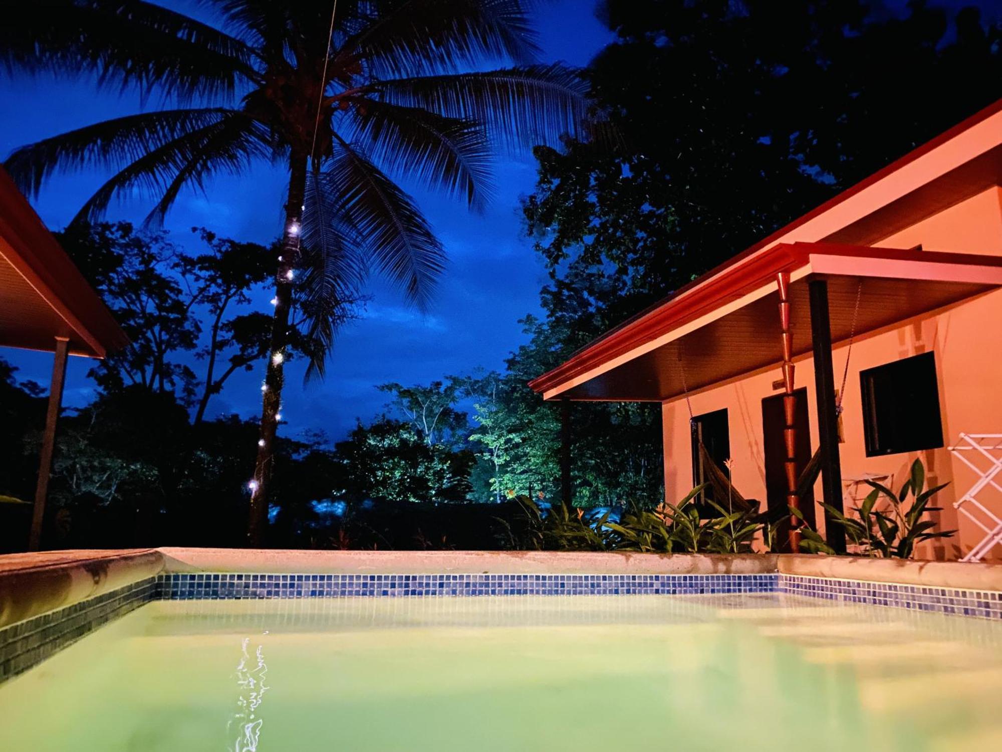 Brahman Bungalows On Pavones Point Стая снимка